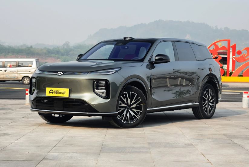 Changan Q07 Qiyuan 145 Zunyao Hybrid — vue 3